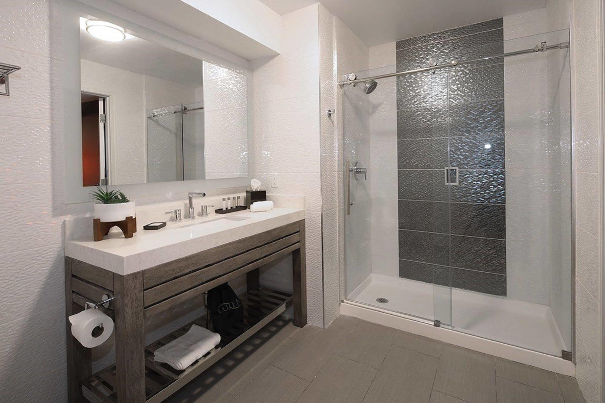 Lexen - Hollywood Hotel Los Angeles